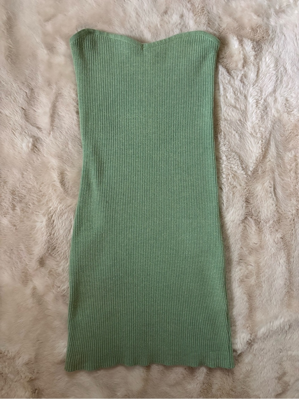 Edikted Strapless Bodycon Dress in Light Green